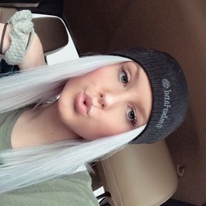 Meet your Posher, Ansley